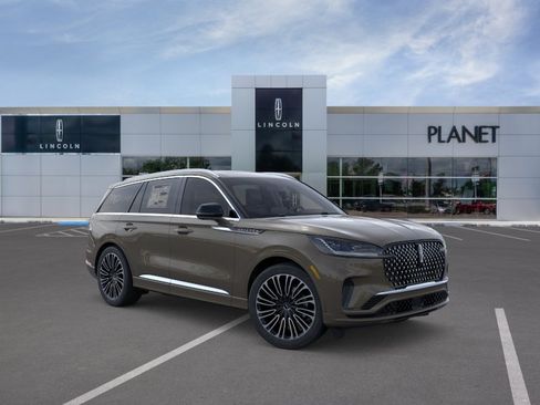 New 2026 Lincoln Aviator Black Label w/ Dynamic Handling Package AWD/4WD image 7