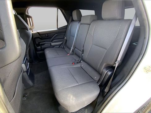 Used 2025 Toyota 4Runner SR5 AWD/4WD image 20