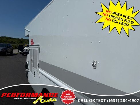 Used 2009 GMC Savana 3500 RWD image 9
