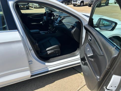 Used 2019 Chevrolet Impala LT image 20