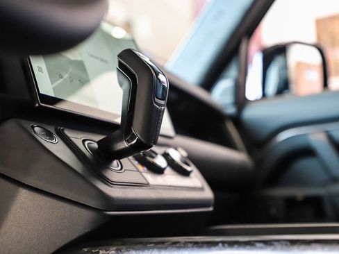 New 2026 Land Rover Defender 110 image 25