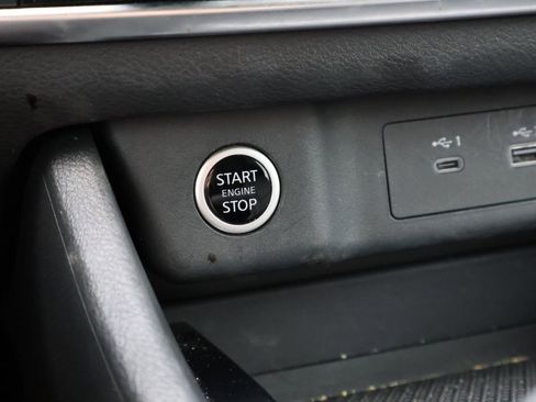 Used 2023 Nissan Rogue SV w/ SV Premium B Package FWD image 8