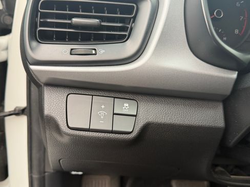 Certified 2021 Kia Rio S FWD image 11