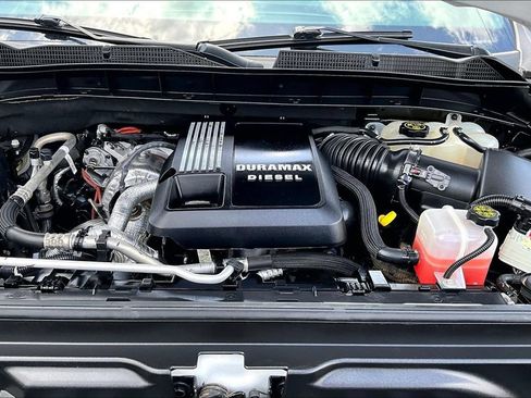 Used 2024 GMC Sierra 1500 AT4 w/ Technology Package AWD/4WD image 13