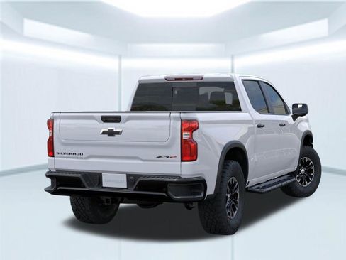 New 2026 Chevrolet Silverado 1500 ZR2 AWD/4WD image 6