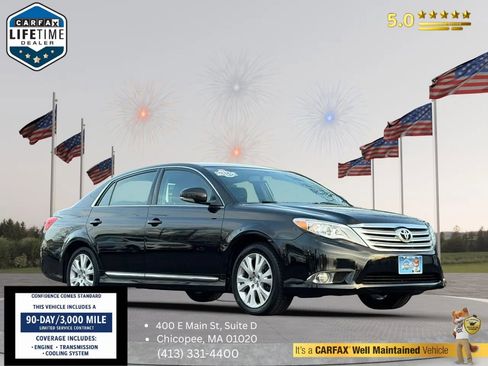 Used 2012 Toyota Avalon FWD image 1