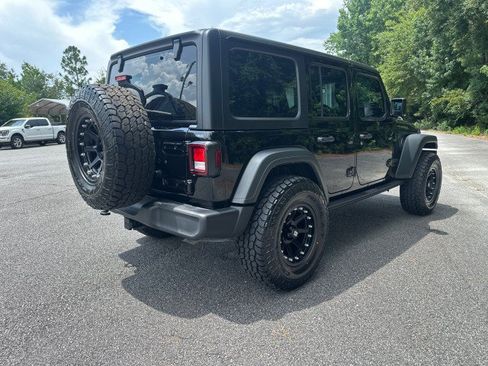 Used 2025 Jeep Wrangler Unlimited Sport AWD/4WD image 5