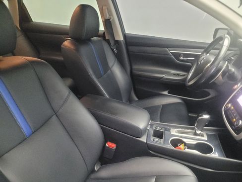 Used 2018 Nissan Altima 2.5 SR w/ SR Midnight Edition FWD image 21