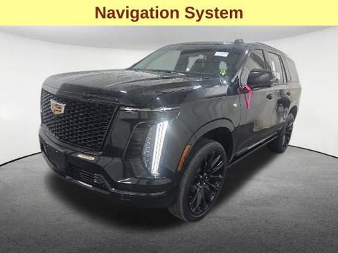 Used 2025 Cadillac Escalade Sport Platinum w/ LPO, Floor Liner Package AWD/4WD image 4