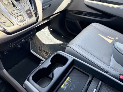 Used 2023 Honda Odyssey Elite image 28