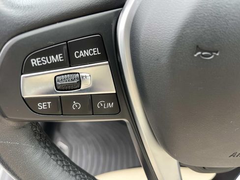 Used 2019 BMW 330i xDrive Sedan w/ Driving Assistance Package AWD/4WD image 29
