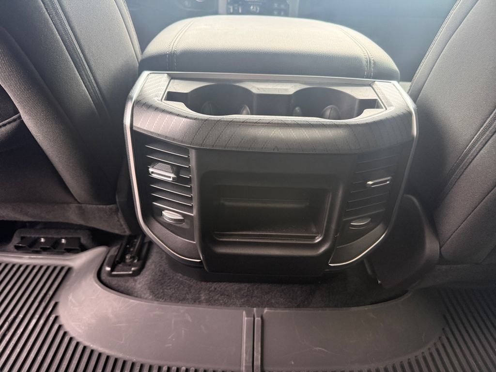 Used 2025 RAM 1500 Big Horn AWD/4WD image 29