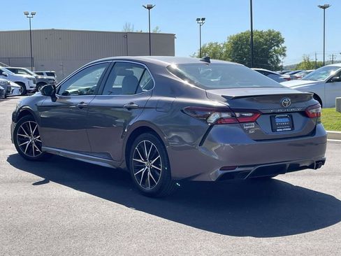 Used 2023 Toyota Camry SE w/ Convenience Package FWD image 5