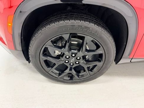Certified 2025 Chevrolet Traverse RS AWD/4WD image 18