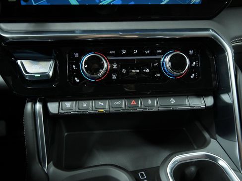 New 2026 GMC Sierra 2500 Denali Ultimate image 40