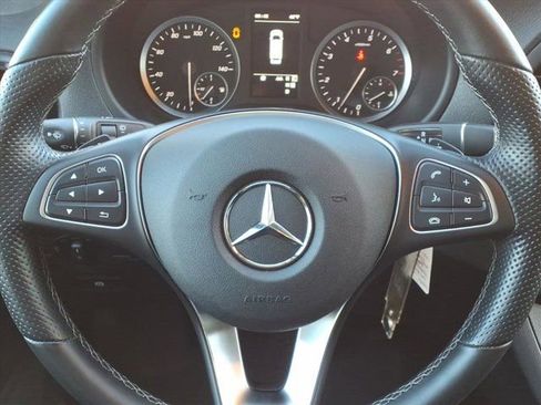 Certified 2023 Mercedes-Benz Metris Passenger image 9