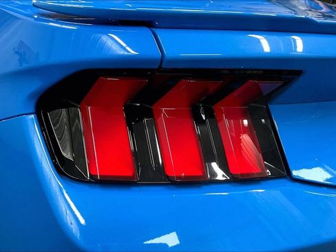 Used 2025 Ford Mustang GT Premium image 8