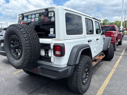 Used 2022 Jeep Wrangler Unlimited Sport AWD/4WD image 3