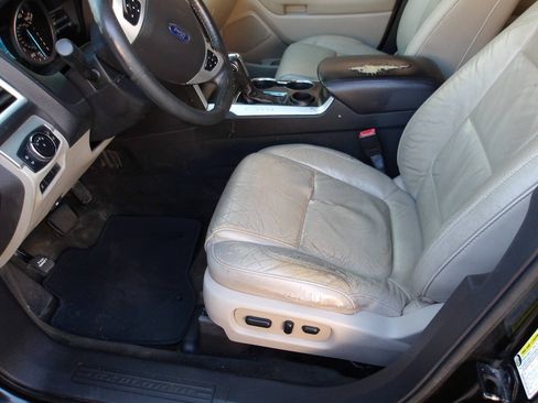 Used 2015 Ford Explorer XLT w/ Equipment Group 202A FWD image 6
