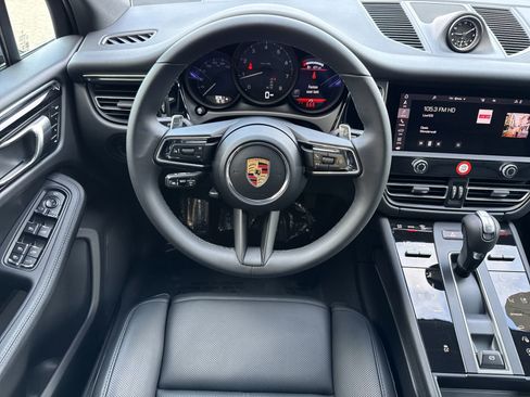 Certified 2026 Porsche Macan AWD/4WD image 16