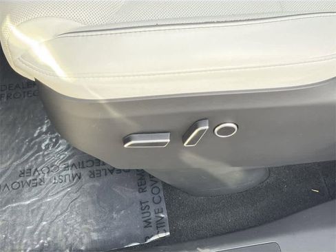 Used 2023 Tesla Model X Plaid image 27