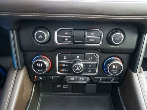 Used 2021 Chevrolet Tahoe Z71 w/ Rear Media and Nav Package image 24