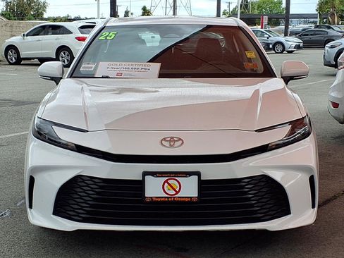 Used 2025 Toyota Camry LE FWD image 2