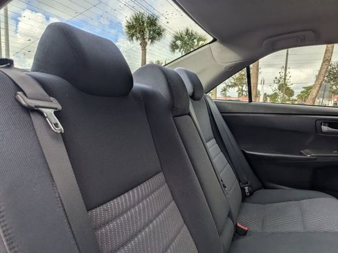 Certified 2017 Toyota Camry LE image 18