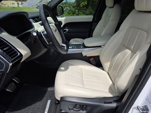 Certified 2022 Land Rover Range Rover Sport HSE Silver Edition AWD/4WD image 10