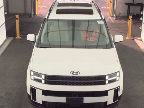 Used 2025 Hyundai Santa Fe Calligraphy image 6