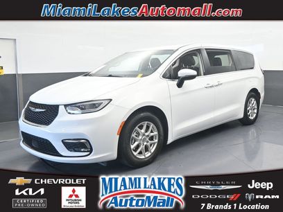 Used 2023 Chrysler Pacifica Touring-L