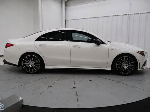 Used 2022 Mercedes-Benz CLA 35 AMG 4MATIC image 2