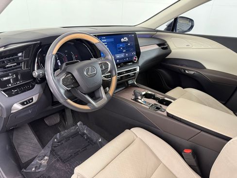 Used 2024 Lexus RX 350 RX 350 image 4