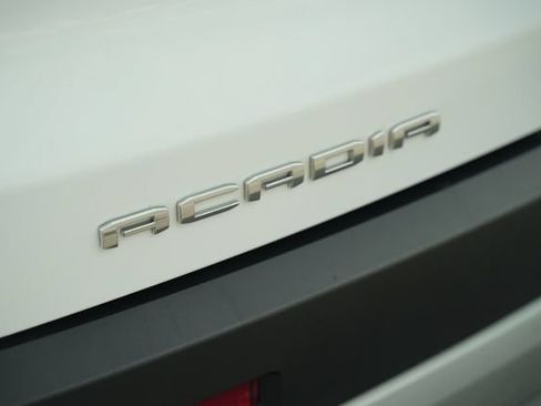 Used 2023 GMC Acadia SLE FWD image 47