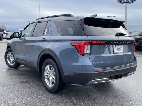 New 2026 Ford Explorer Active w/ Active Comfort Package image 3