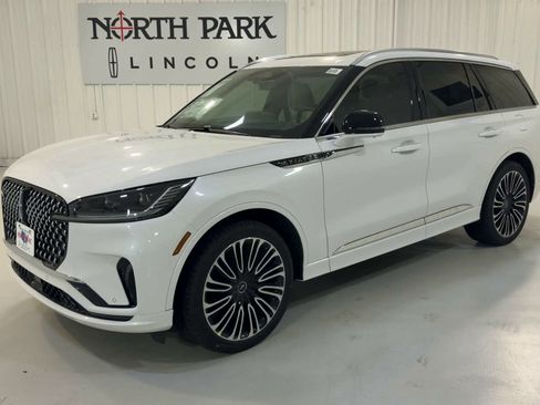 New 2026 Lincoln Aviator Black Label AWD/4WD image 5