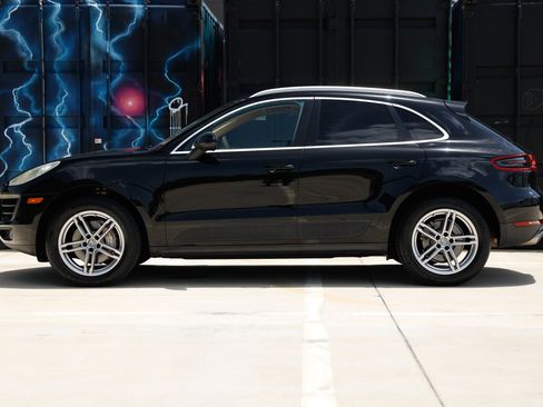 Used 2016 Porsche Macan S AWD/4WD image 4