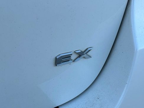 Used 2019 Kia Sedona EX FWD image 12