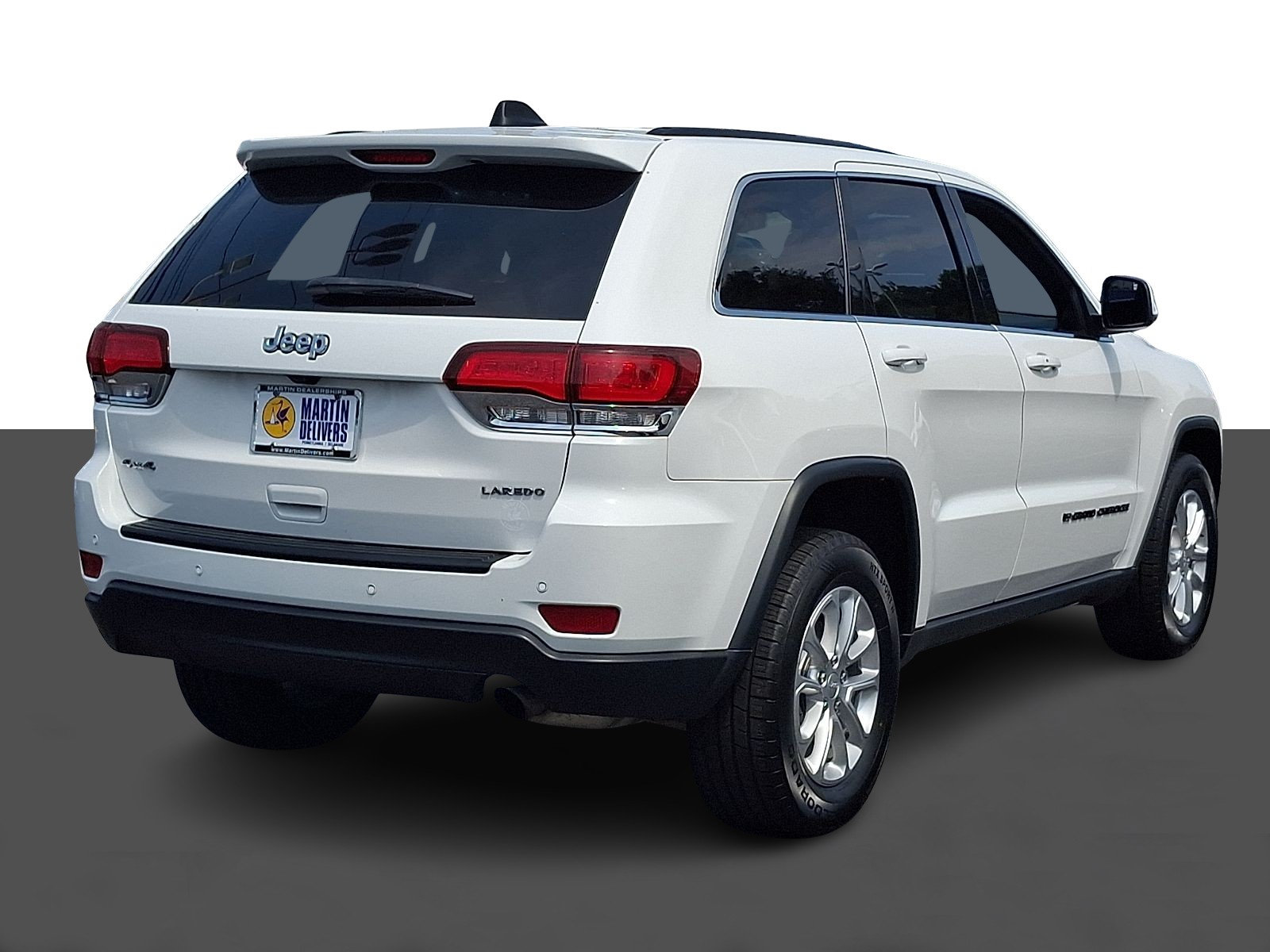 Used 2022 Jeep Grand Cherokee Laredo E AWD/4WD image 7