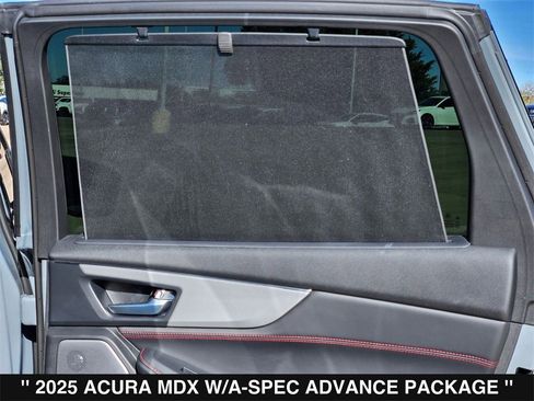 Used 2025 Acura MDX A-Spec image 32