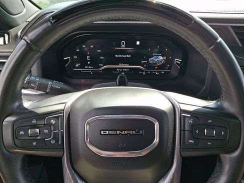 Used 2023 GMC Yukon XL Denali Ultimate AWD/4WD image 19