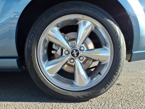 Used 2006 Ford Mustang GT image 9