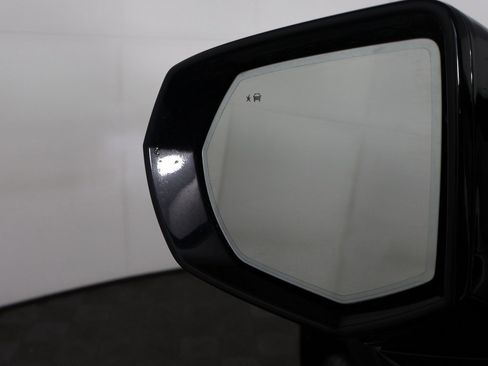 Used 2023 GMC Yukon Denali image 43