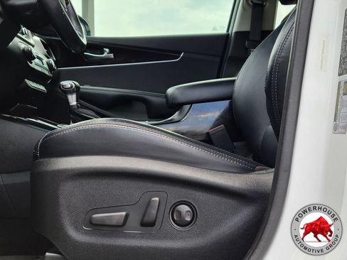 Used 2019 Kia Sorento EX FWD image 25
