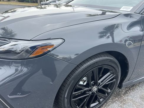 Used 2025 Toyota Camry SE w/ Convenience Package image 6