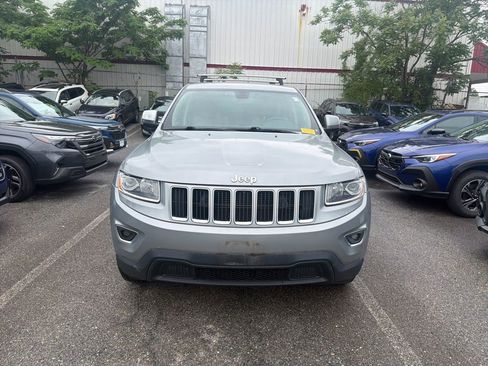 Used 2014 Jeep Grand Cherokee Laredo AWD/4WD image 2