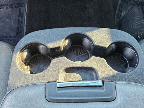 Used 2017 RAM 2500 Tradesman w/ Chrome Appearance Group image 15