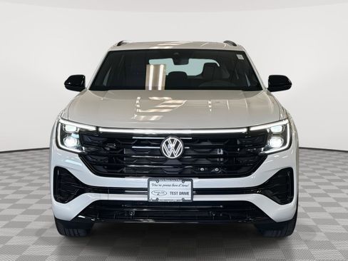 New 2026 Volkswagen Atlas Cross Sport SEL R-Line AWD/4WD image 2