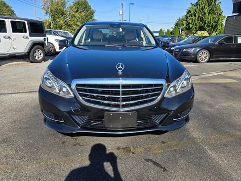 Used 2016 Mercedes-Benz E 250 4MATIC Sedan image 8