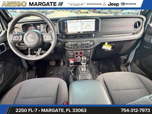 Used 2026 Jeep Wrangler Unlimited Rubicon w/ Technology Group AWD/4WD image 13